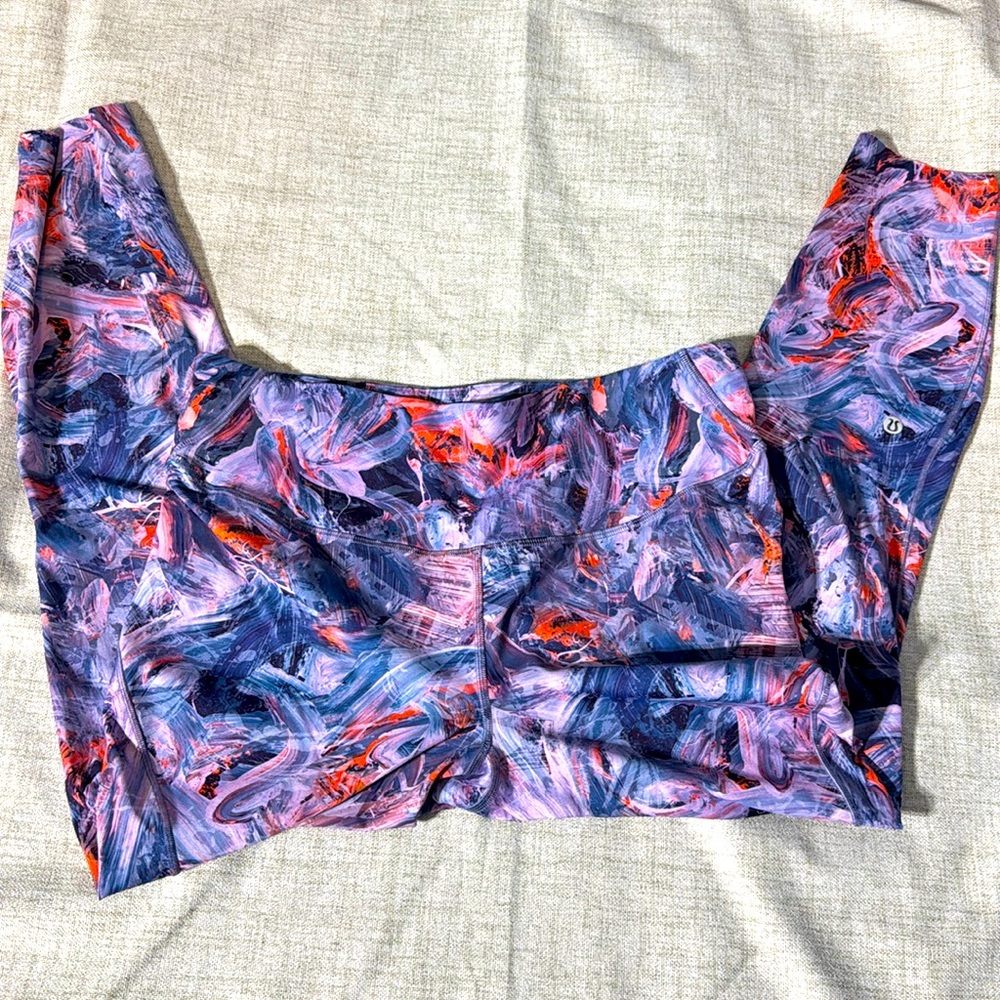 Lululemon Base Pace High-Rise Running Tight 25". Like new condition. Size 14